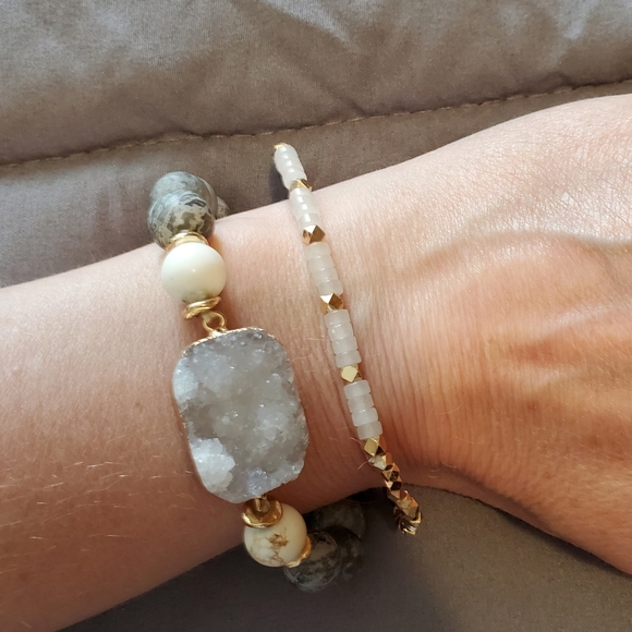 NWOT Kinsley Armelle Bracelet Set - Picture 6 of 6